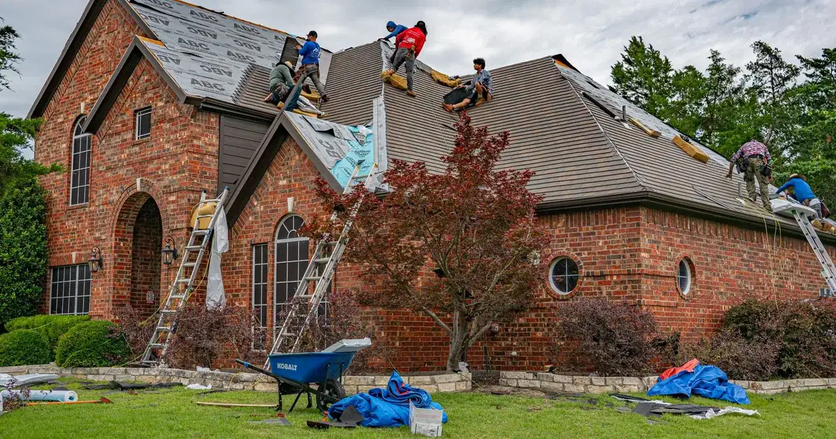 How Roofing Companies Get Leads Without Buying Them